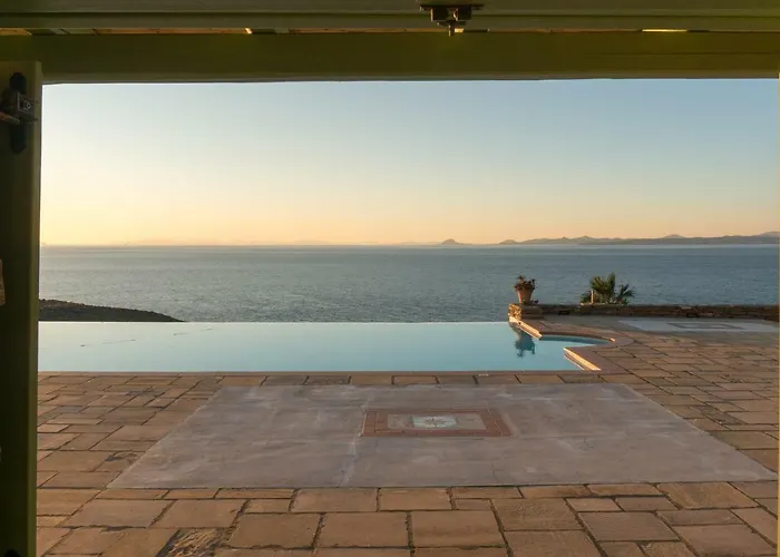 Juno In Kea * Koundouros